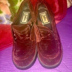 Zodiac Red Velvet Block Platform Shoes Size 8 no laces